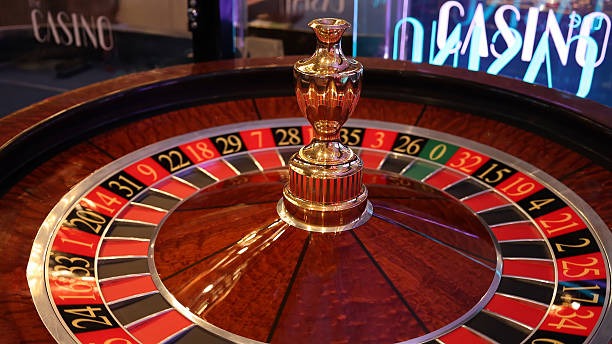 Live dealer blackjack table with HD streaming